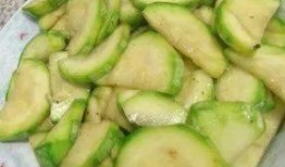 吃付子瓜中毒,警惕食品安全风险