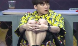 吃瓜坐姿,揭秘夏日消暑的独特姿势