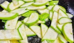 吃角瓜中毒,警惕食品安全风险