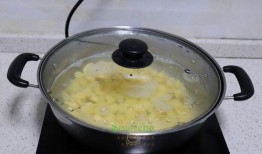 早晨吃冰哈密瓜,冰爽哈密瓜唤醒味蕾新体验