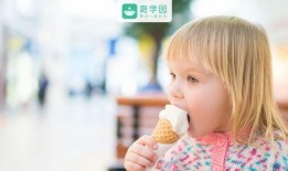 吃瓜嗓子变沙哑,揭秘夏日消暑美食背后的健康隐患