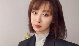 杨紫吃瓜照片,镜头下的真实瞬间引网友热议