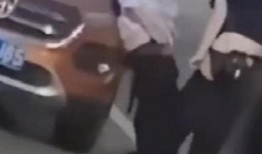 育才花园马路吃瓜