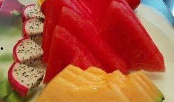 最近酒店吃瓜,揭秘近期酒店吃瓜大事件背后的真相