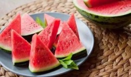 酒店吃瓜事件,一场意外的美食争议