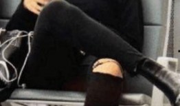 吃瓜坐姿,揭秘夏日消暑的独特姿势